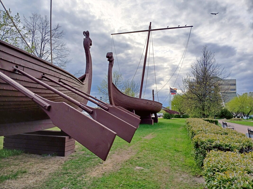 Мощные вёсла драккаров. - Лия ☼