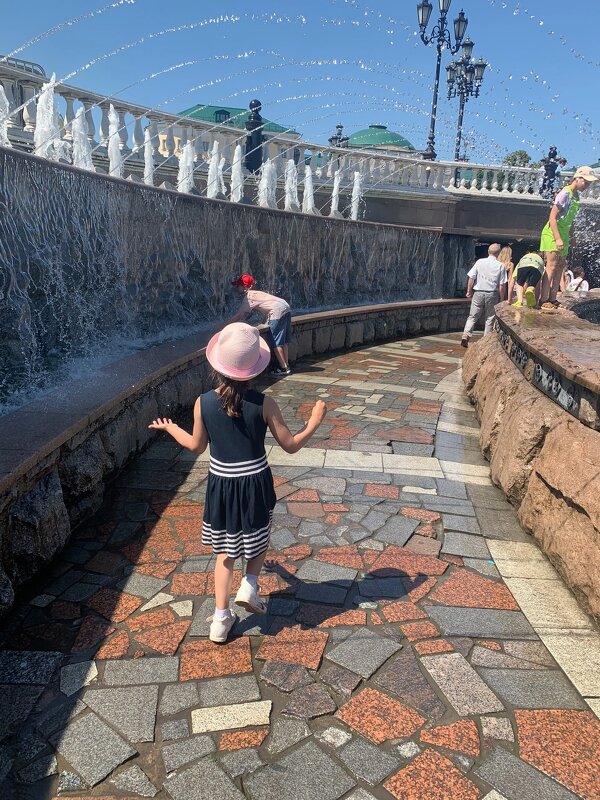 Фонтан у Охотного ряда - Alexandra Sakharova