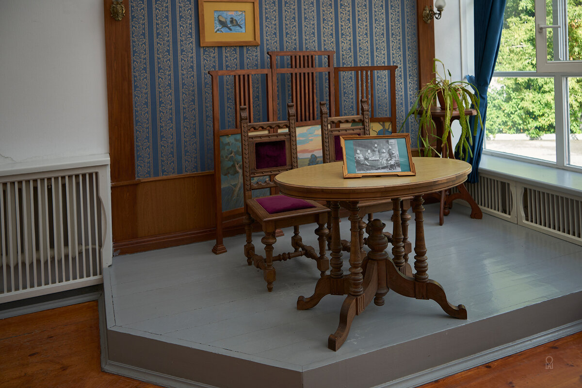 С праздником, друзья! - Олег Манаенков С праздником, друзья! - Олег Манаенков