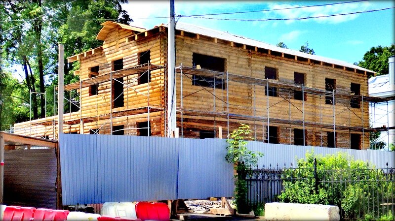 Дом Вуича (дача А.Толстого),  восстановление продолжается ... - Сергей 