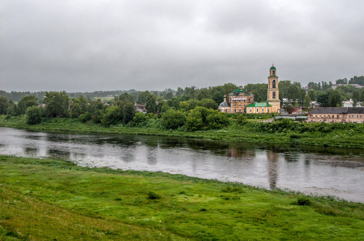 Старица на Волге - Владимир Новиков