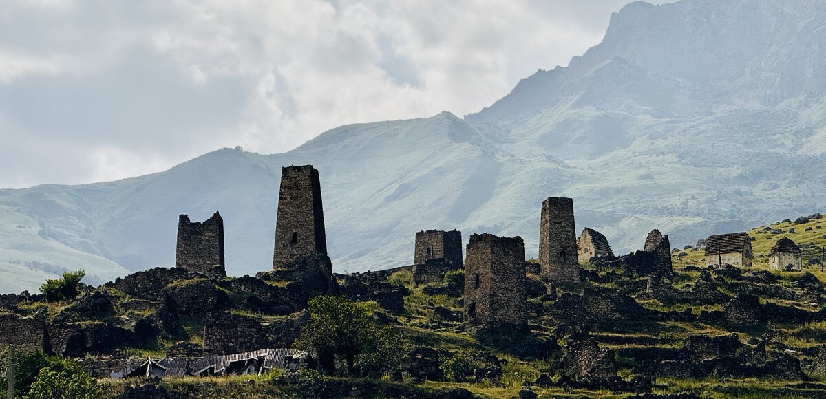 Каменные сны Осетии. - Сергей Адигамов