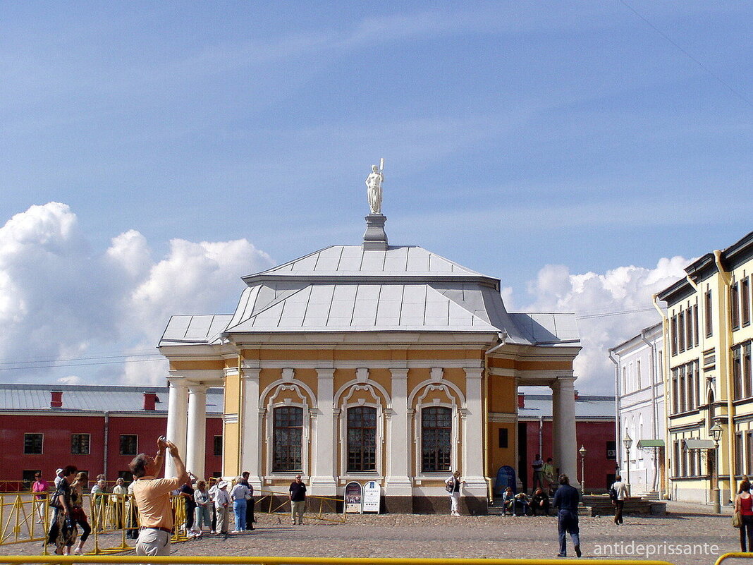 Ботный Домик в Петропавловке...СПБ... - vadim 