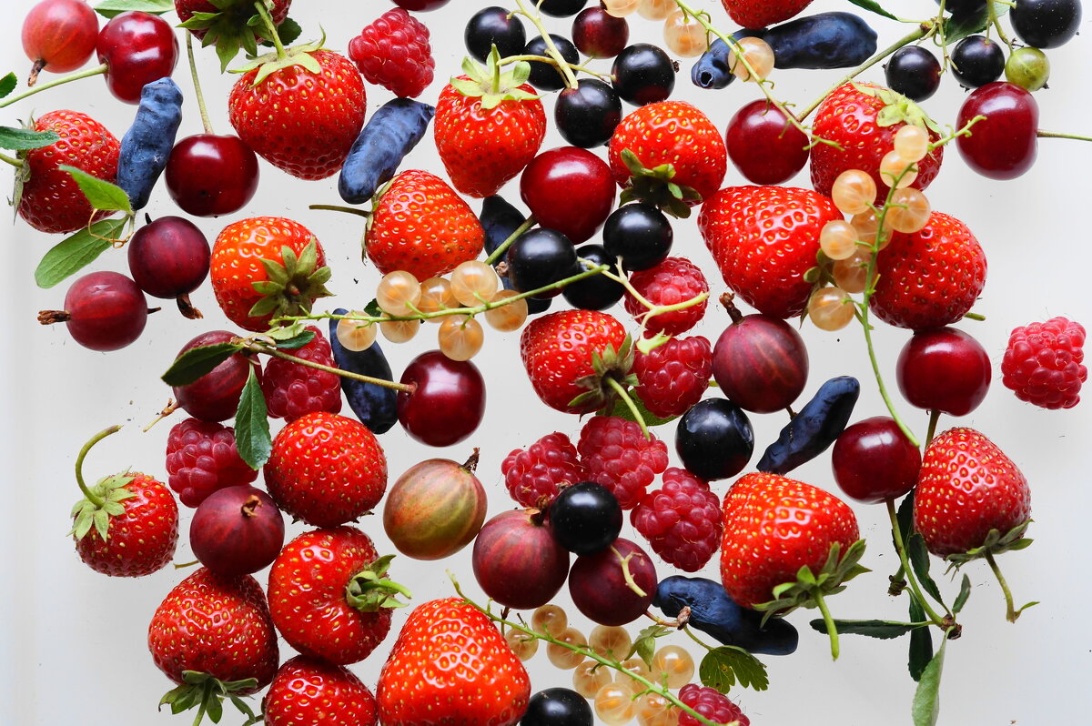 ягодное ассорти - Сергей Ц