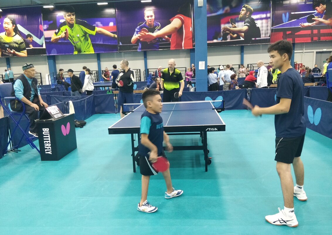 Идёт игра - Андрей Хлопонин