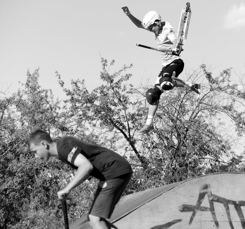 . - Алексей Неустроев