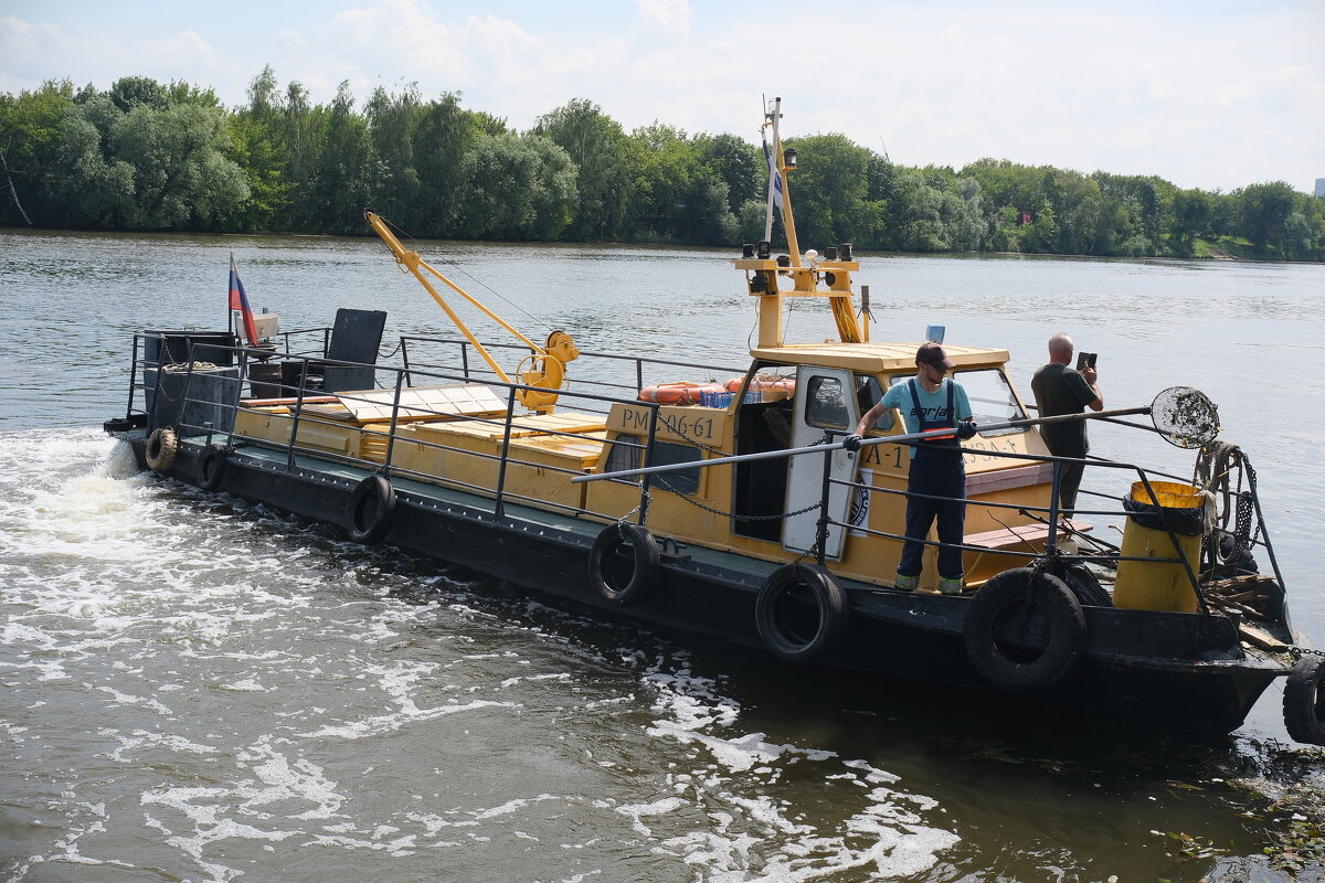 Уборка на Москва-реке. - Лютый Дровосек