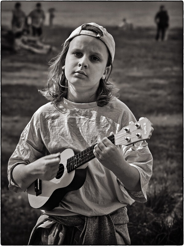 Девочка с гитаркой - Анатолий ИМХО