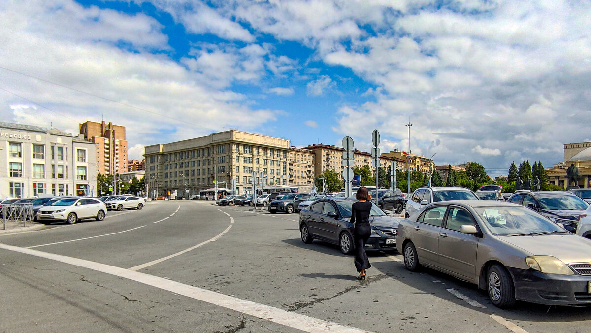 Площадь - Dmitry i Mary S