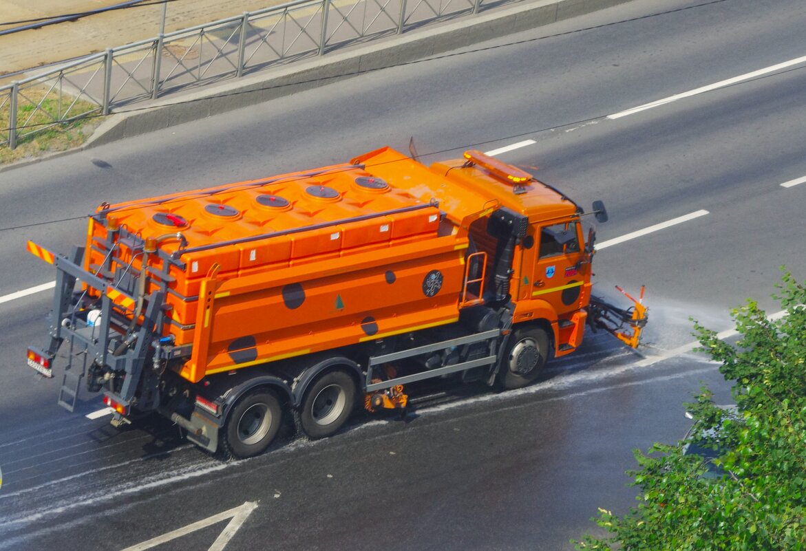 Ну это же лишнее ! Скоро гроза будет... - Юрий Куликов