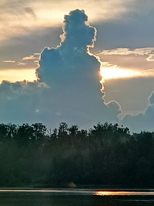 Облачный портрет - Леонид Иванчук
