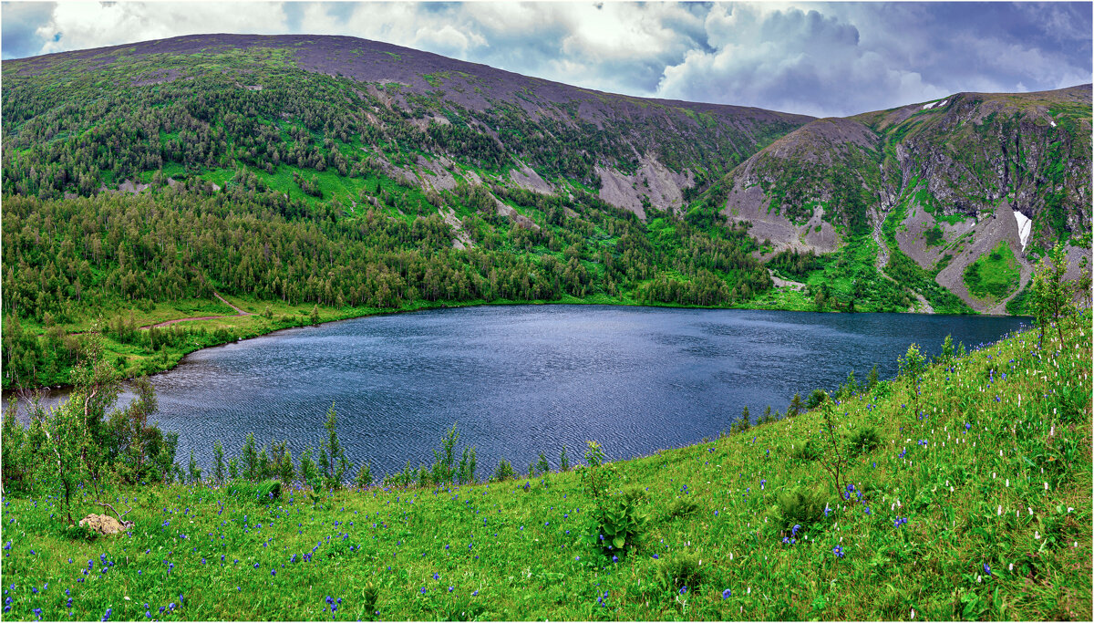 Горное озеро - Алексей Мезенцев