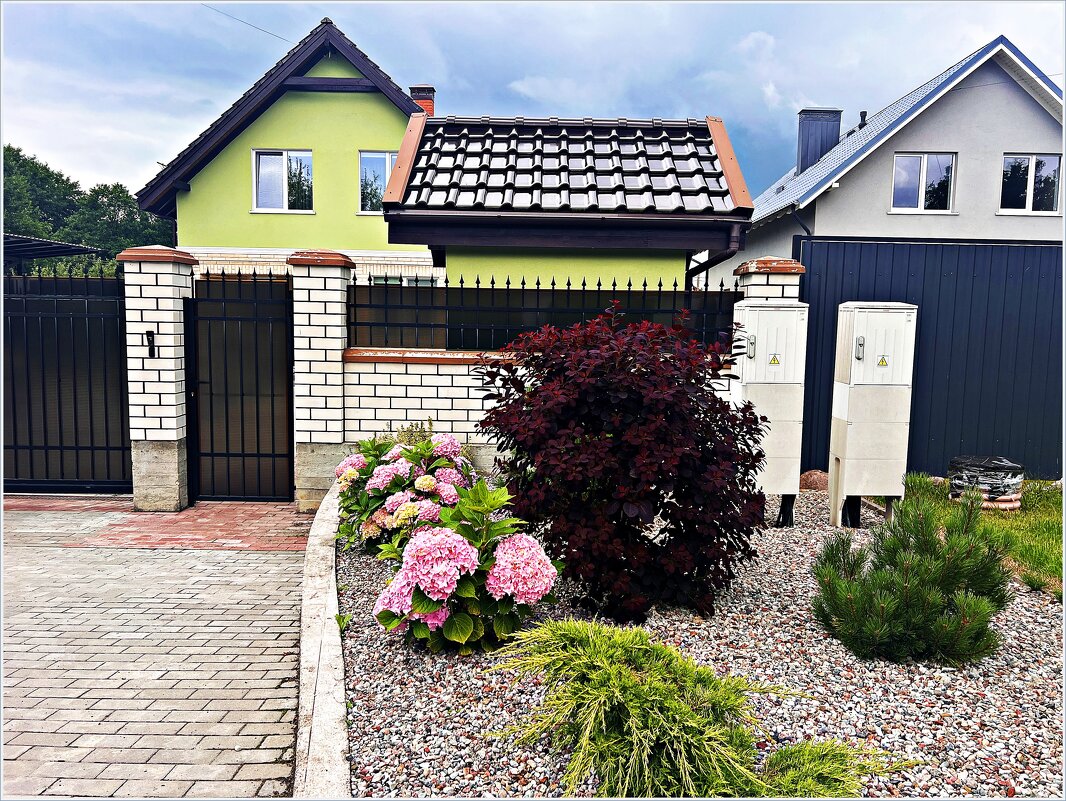 Маленький палисадник. - Валерия Комова Маленький палисадник. - Валерия Комова