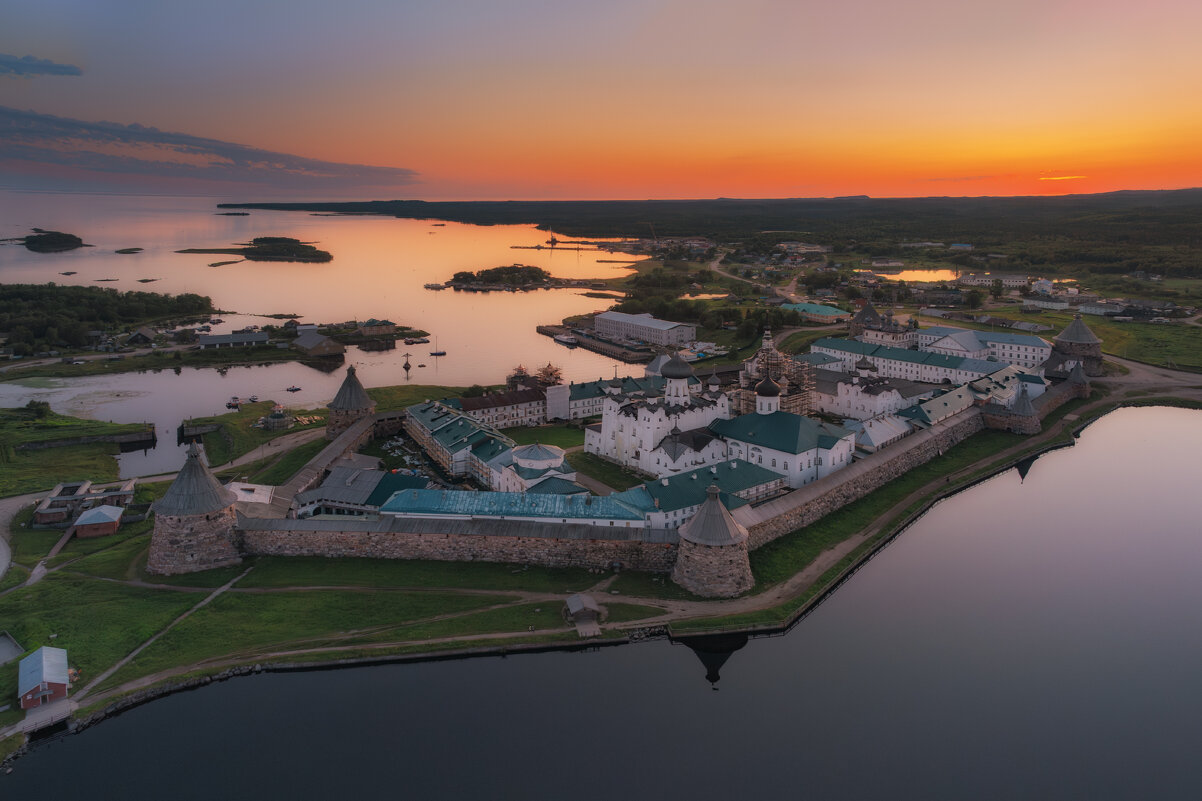 На исходе дня - Дмитрий Шишкин