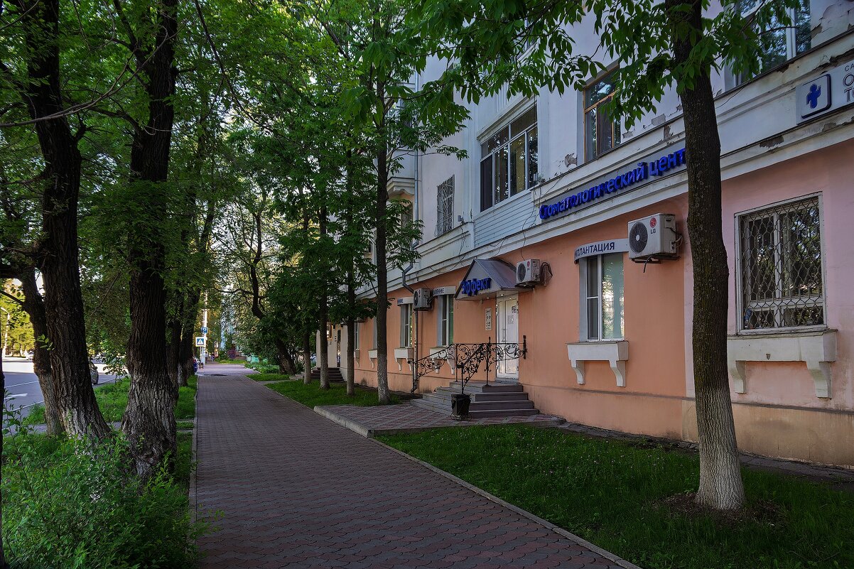 Утром на проспекте Мира - Виктор Иванович Чернюк Утром на проспекте Мира - Виктор Иванович Чернюк