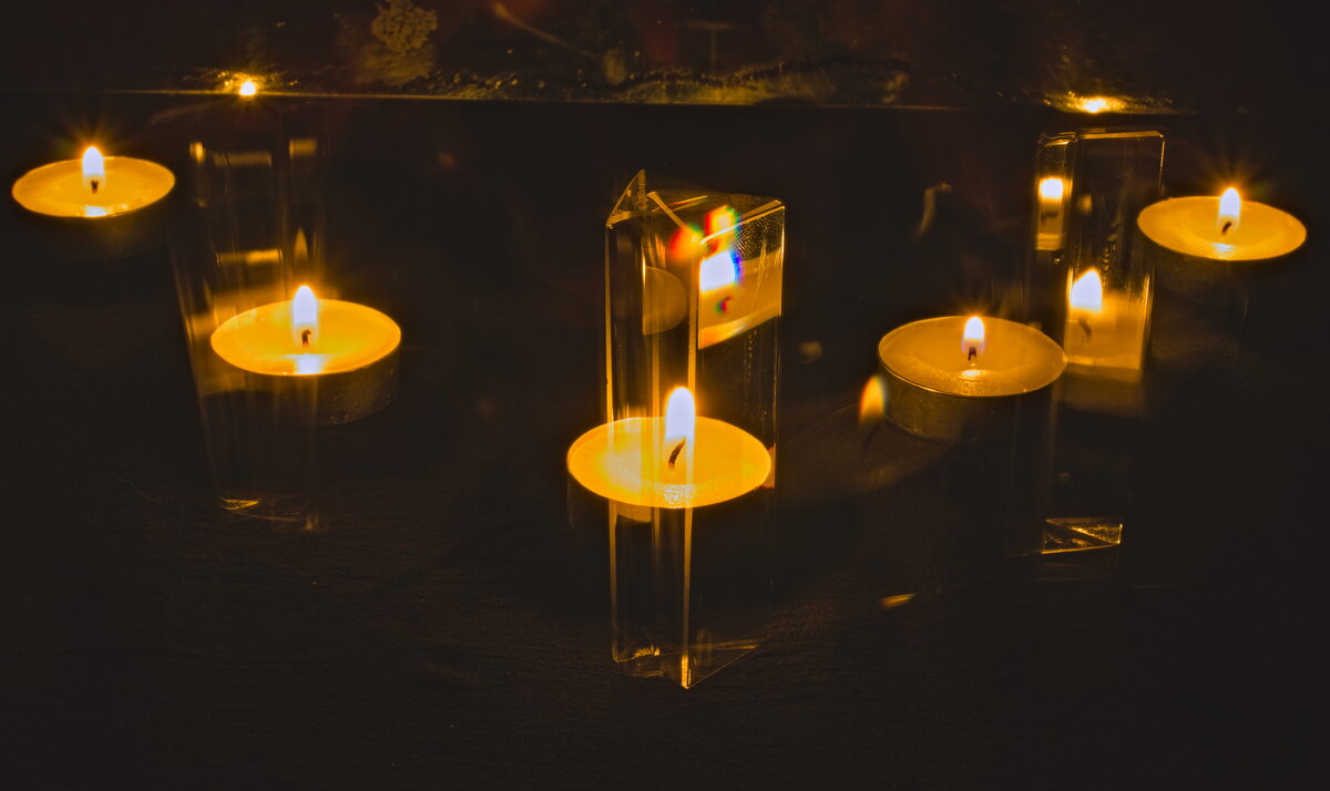 Свечи и призма. - Giant Tao /