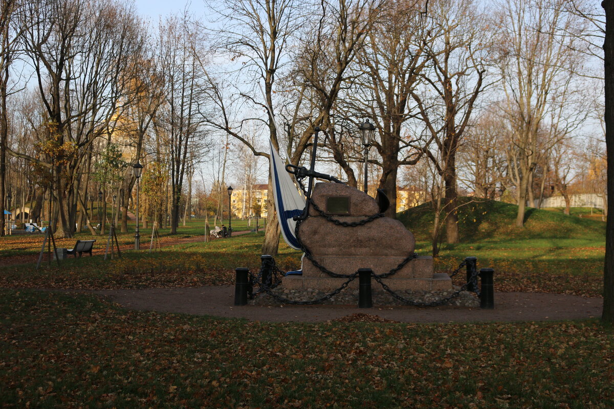 Памятник погибшим на клипере Опричник - Ольга 