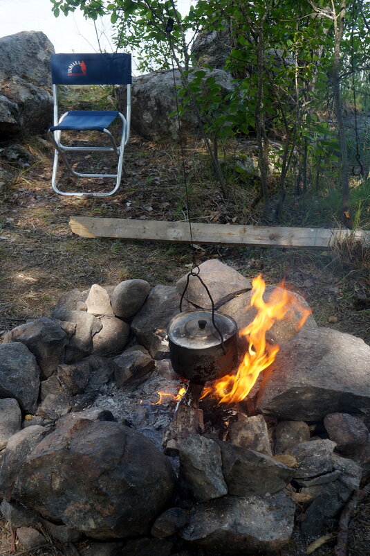 пора по чаю, по чаю, по чаю пора, с ним не берет мороз и не страшна жара :) - zavitok *