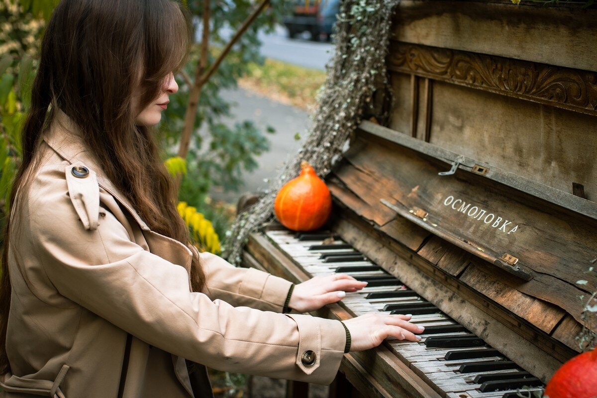 * - Евгений Ваулин