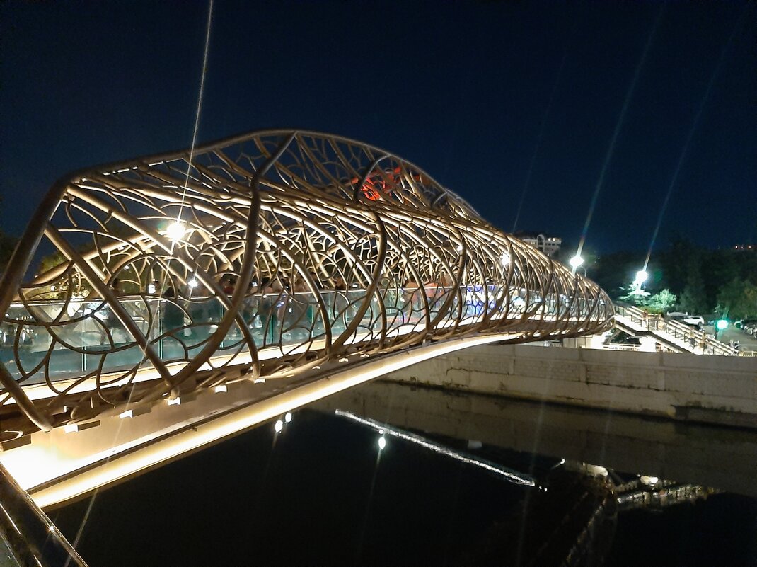 Мост "Волшебный лист" - Tata Wolf Мост "Волшебный лист" - Tata Wolf