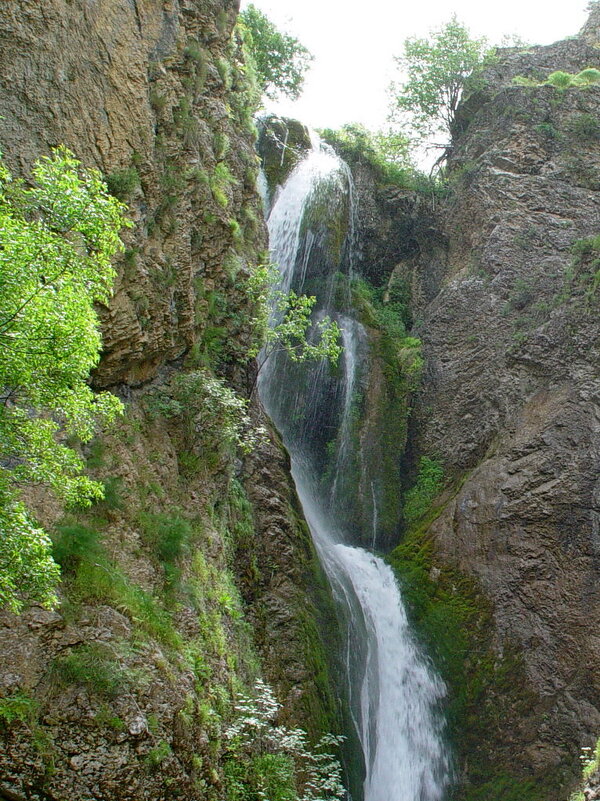 ВОДОПАД, лето. - Виктор Осипчук