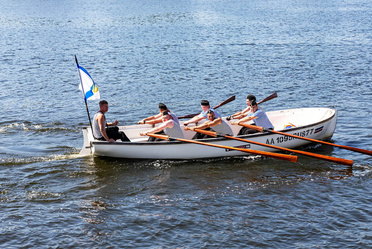 На ялике - Александр 