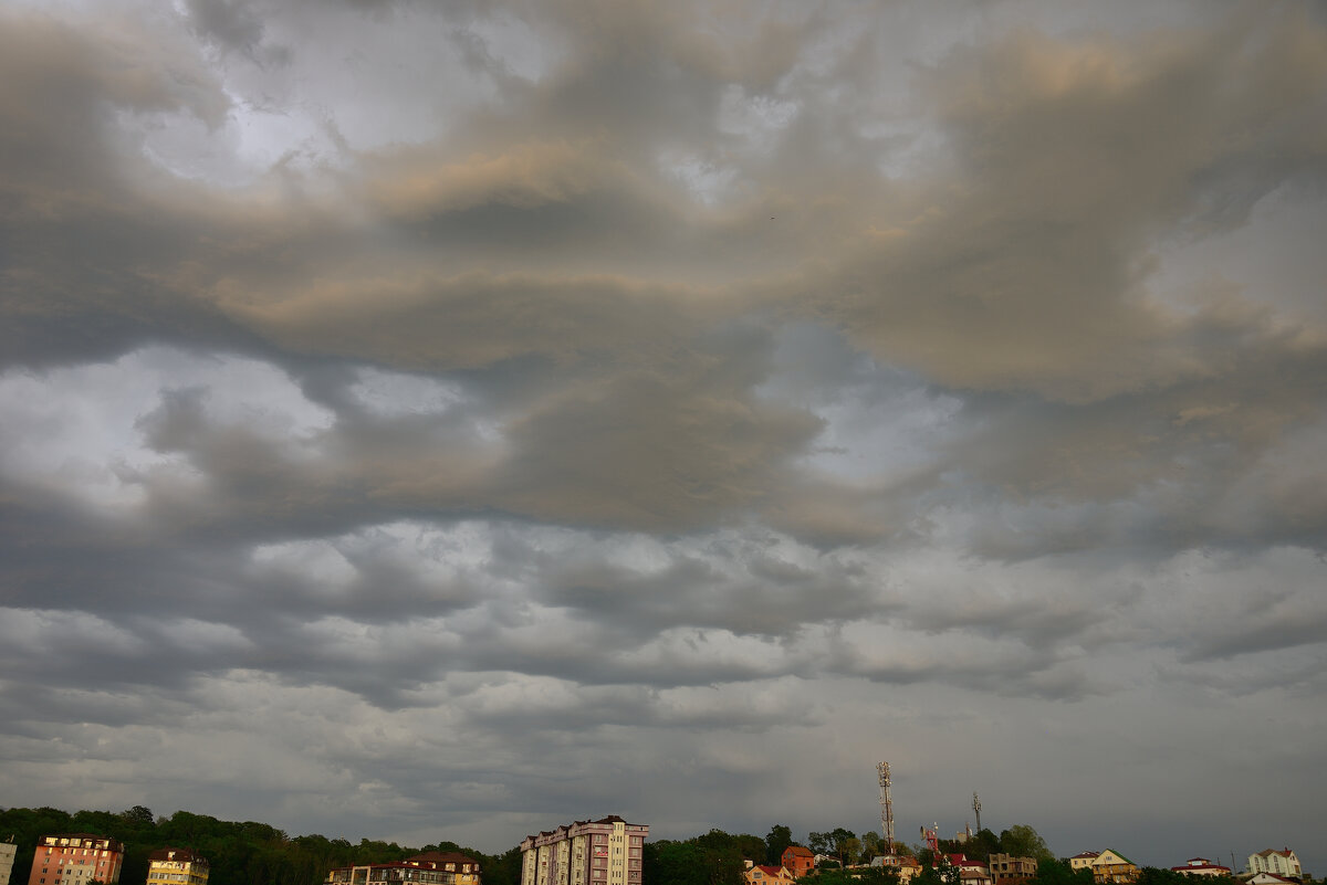 *** - Александр Хаецкий