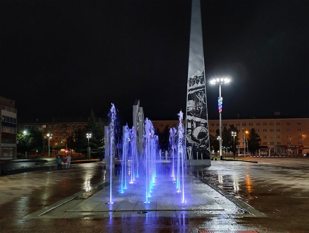 *** - Дмитрий Костоусов