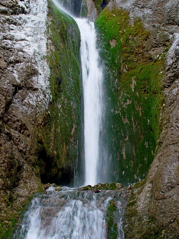 ВОДОПАД, зима. - Виктор Осипчук