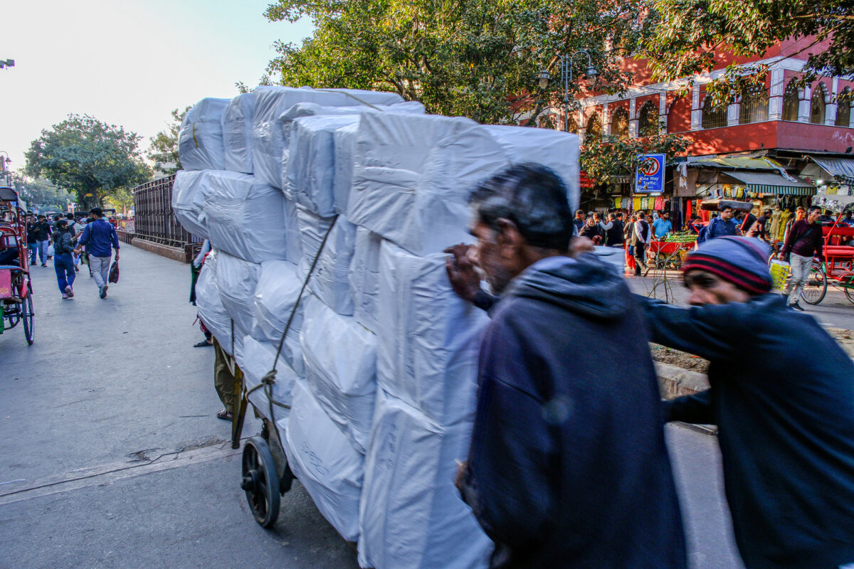 "чемпион мира" по протаскиванию грузов - Георгий А