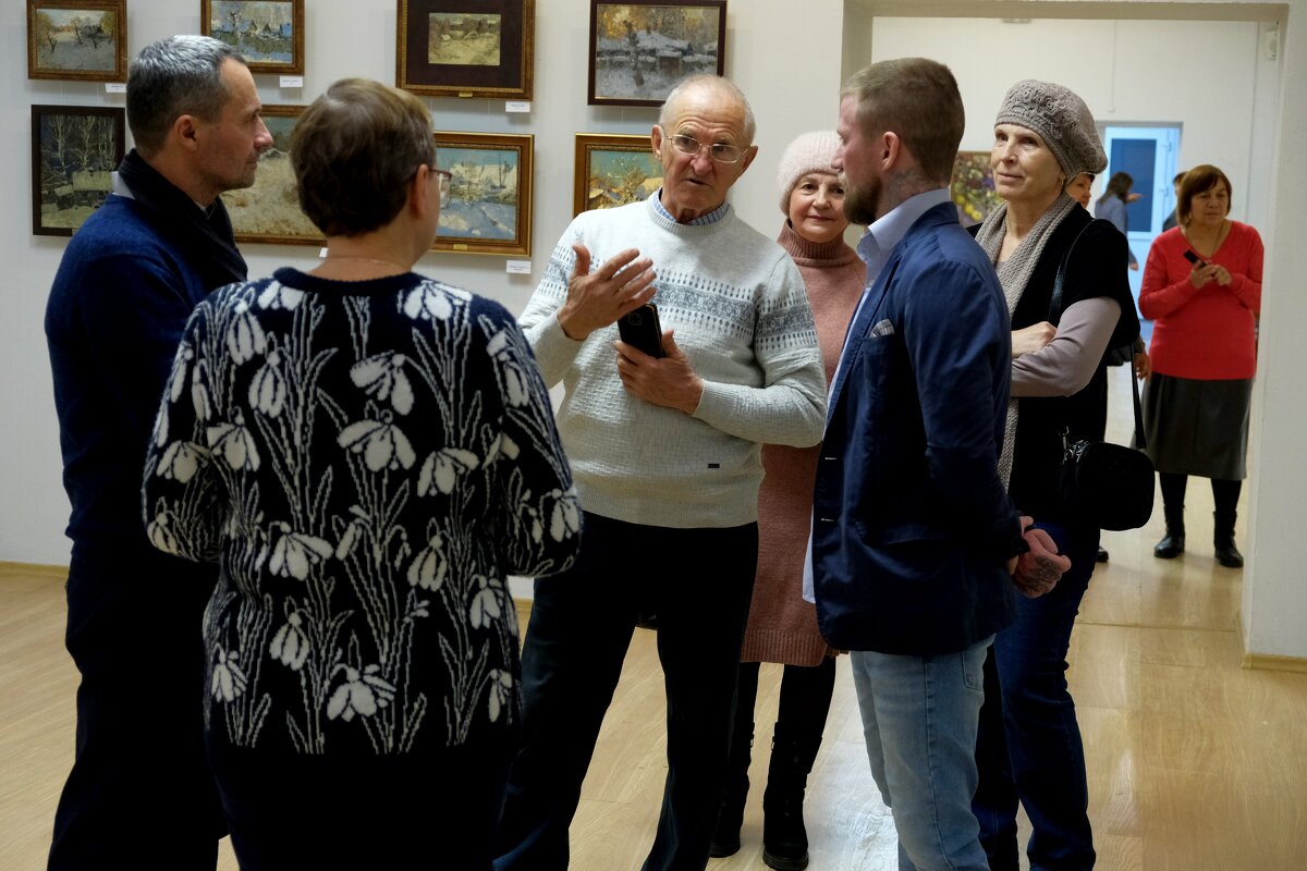 На юбилейной выставке Фирсова Е.В. в ГВЗ Брянска - Евгений 