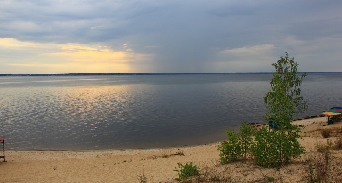Гроза приближается - Евгений Корьевщиков