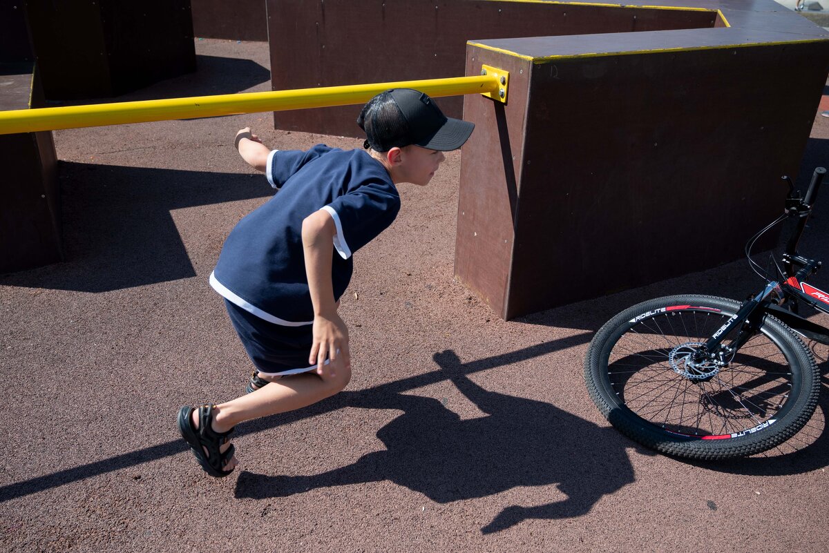 *** - Валерий Михмель 