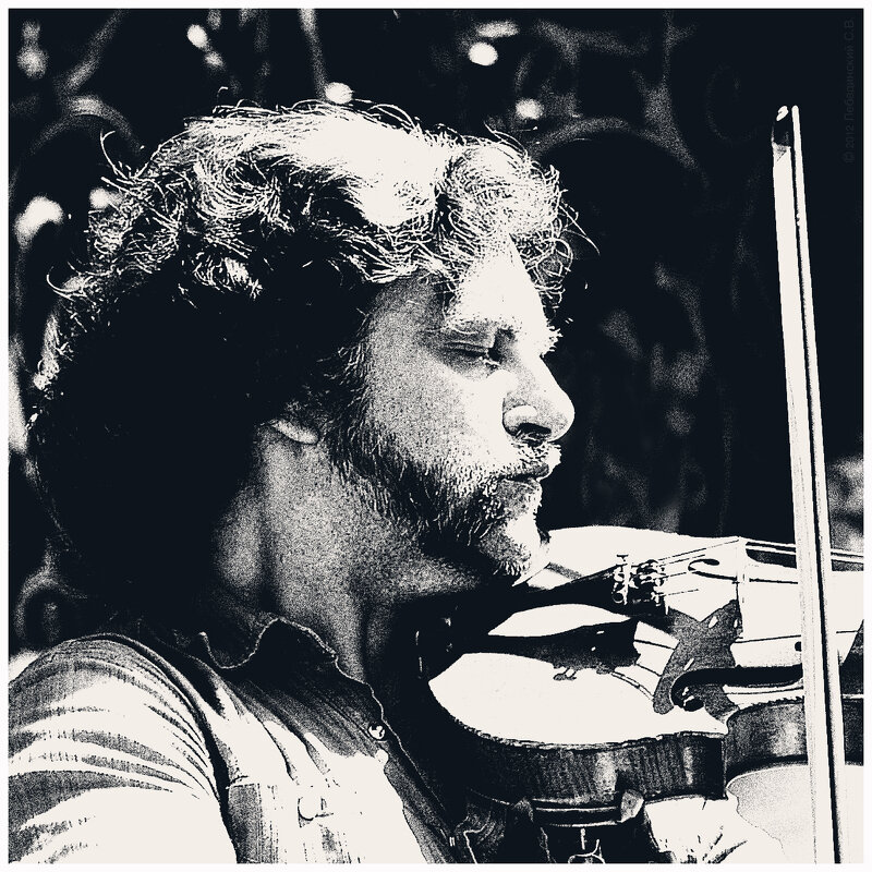 Уличный музыкант_Panasonic Lumix DMC-G2_14-140mm - Станислав Лебединский Уличный музыкант_Panasonic Lumix DMC-G2_14-140mm - Станислав Лебединский