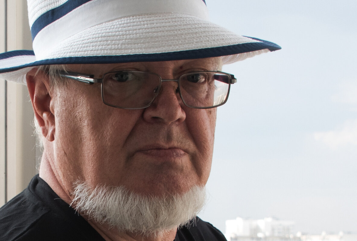 Всё дело в шляпе... - Владимир Безбородов Всё дело в шляпе... - Владимир Безбородов