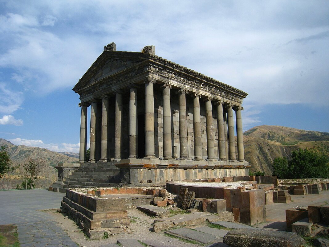 Храм Гарни, Армения. - unix (Илья Утропов) Храм Гарни, Армения. - unix (Илья Утропов)