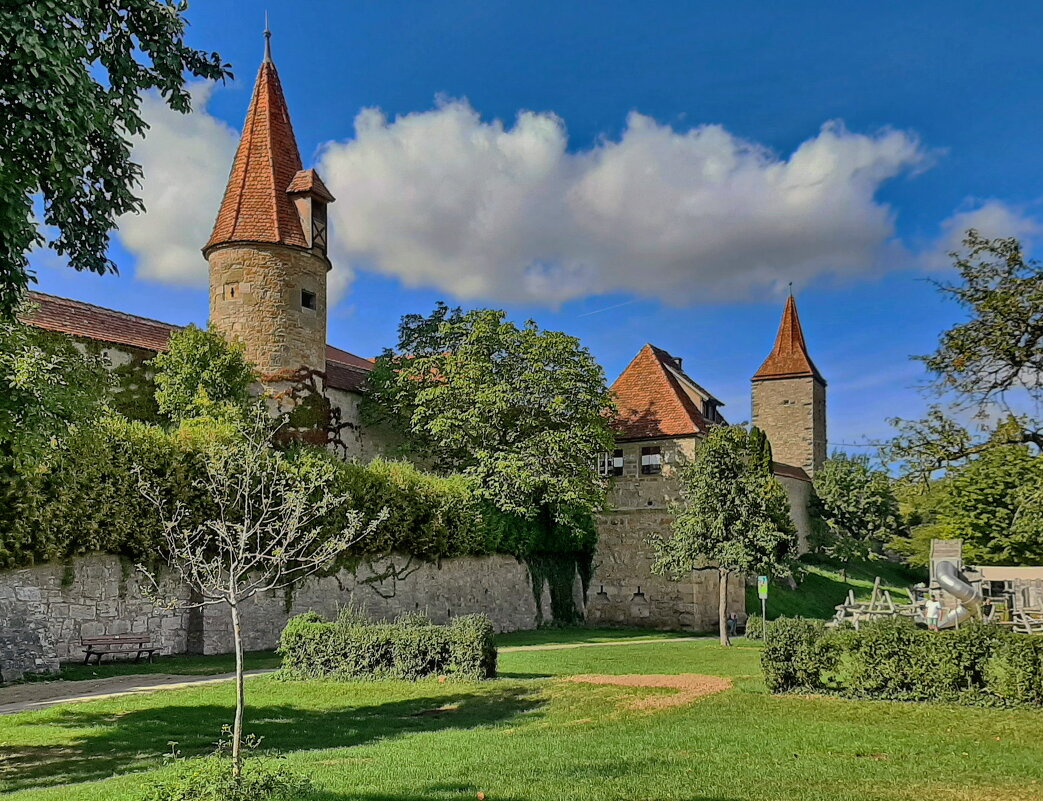 Городская крепостная стена - Андрей K.
