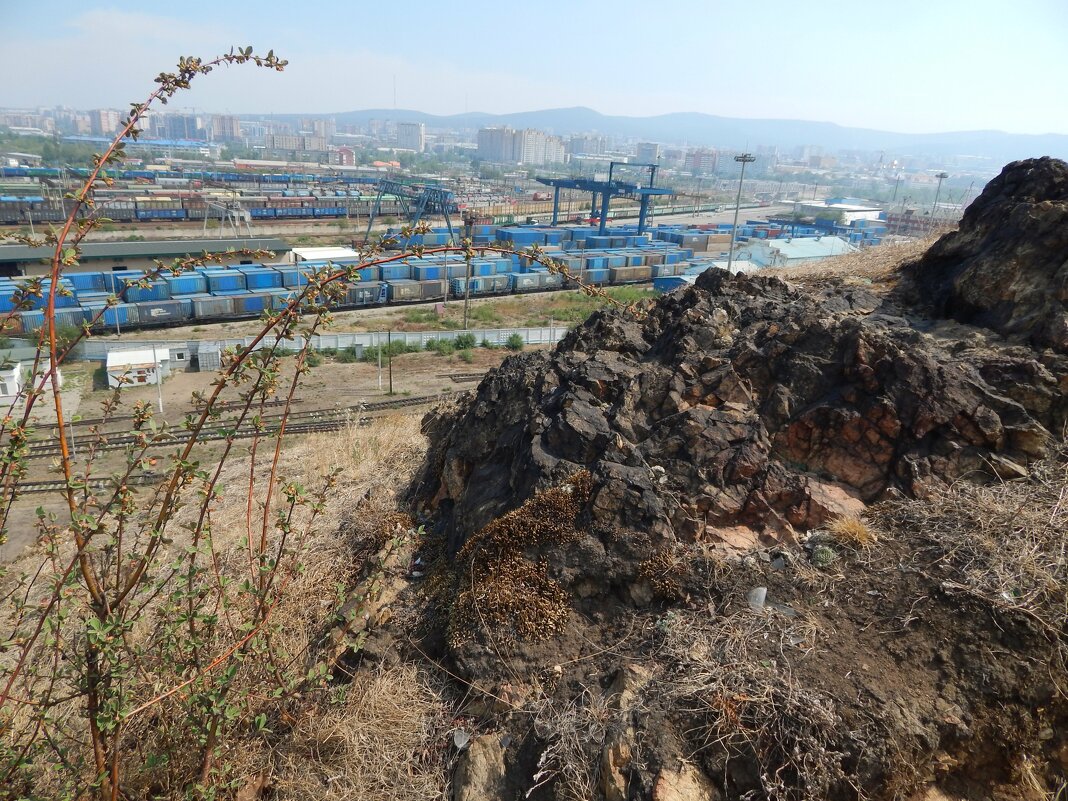 На краю скалы - Екатерина Панова На краю скалы - Екатерина Панова