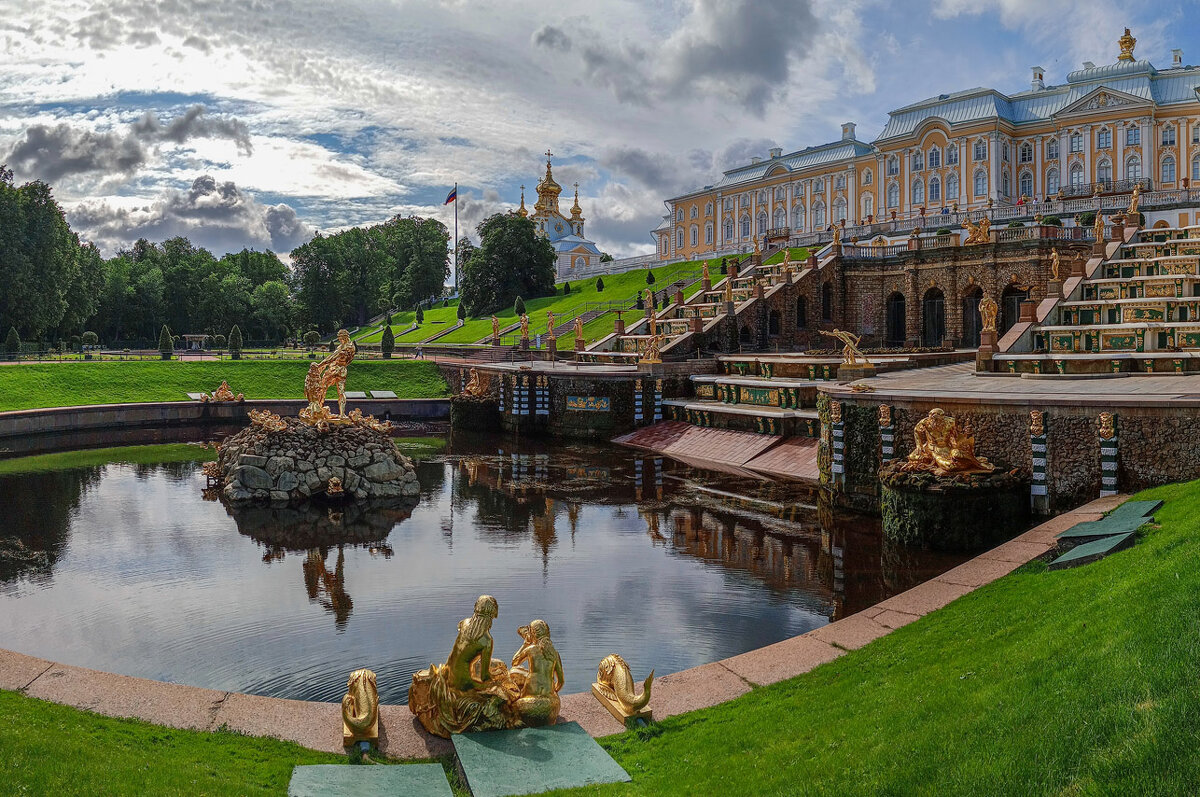 Петергоф. Фонтаны без фонтанов - Владимир Новиков Петергоф. Фонтаны без фонтанов - Владимир Новиков