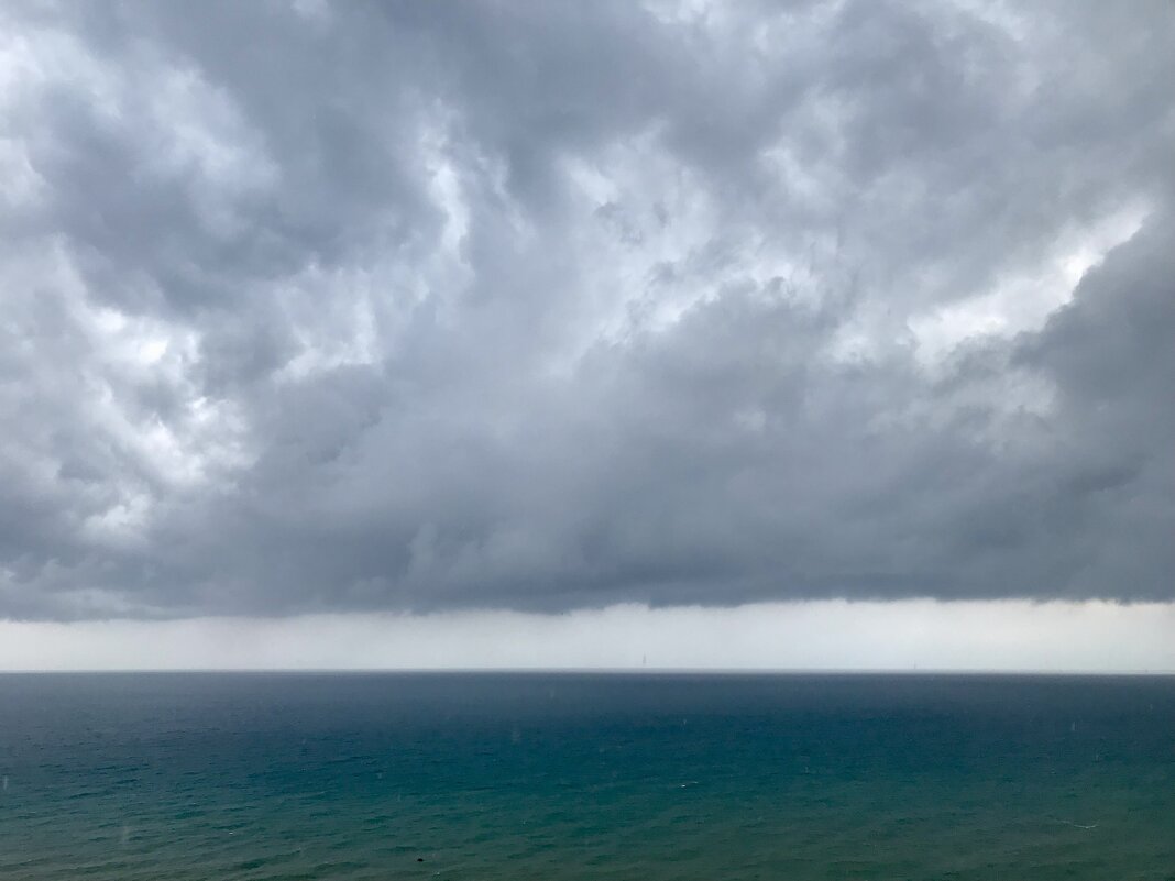 Гроза над морем - Pippa 