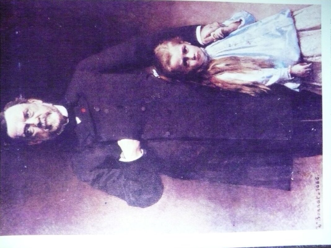 ЛУИ ПАСТЕР с Внучкой... - Валерий Кокорев