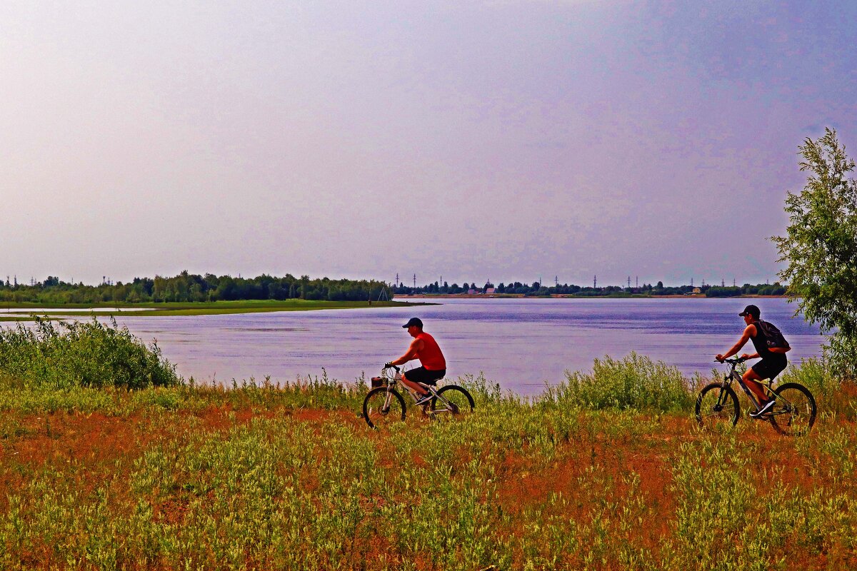 Июнь...Велопробег ребят по берегу Юганской Оби! - Владимир Июнь...Велопробег ребят по берегу Юганской Оби! - Владимир
