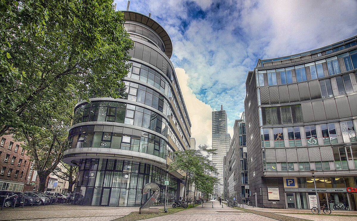 В медиапарке - Андроник Александр 