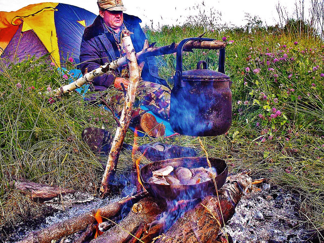 Июль...Утро рыбака у костра! - Владимир 