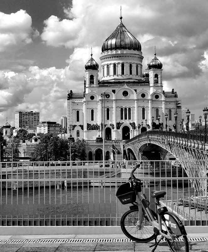Москва. Храм Христа Спасителя. Ч/б фотография. - Любимова Ольга 