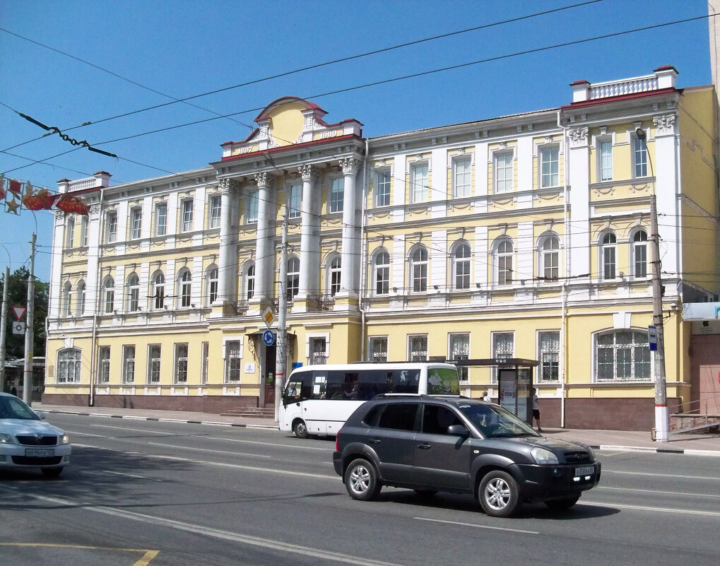 На проспекте Кирова Черноморнефтегаз - Валентин Семчишин