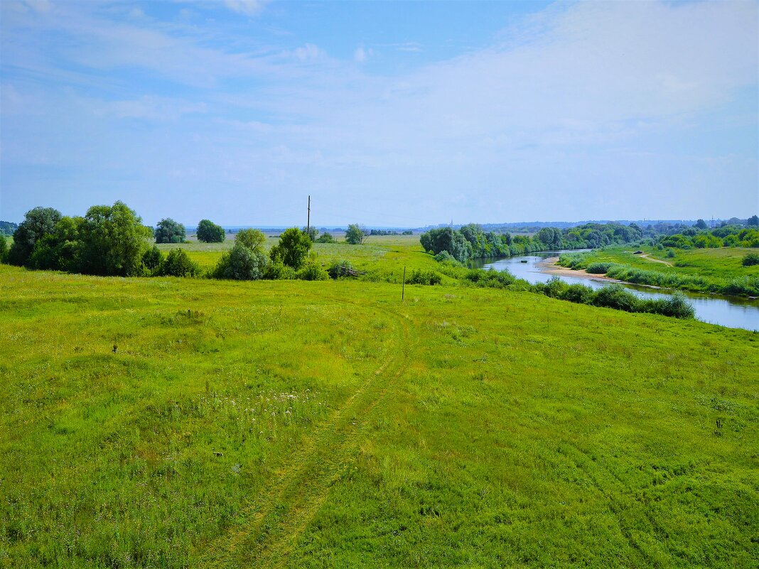 Алатырь. Правый берег реки Алатырь в западных окрестностях города. - Пётр Чернега Алатырь. Правый берег реки Алатырь в западных окрестностях города. - Пётр Чернега