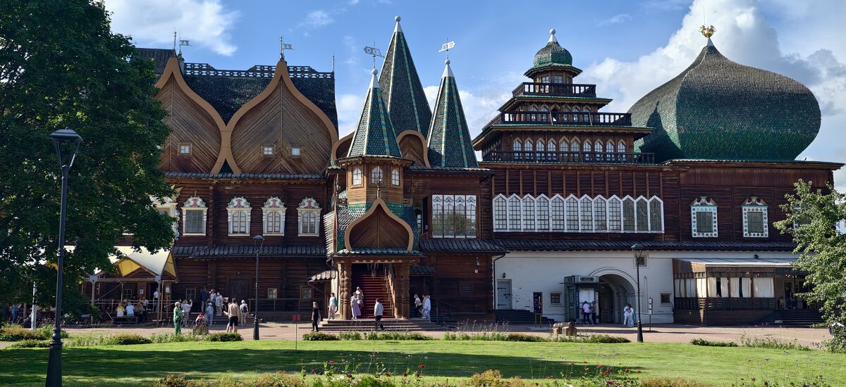 Дворец царя Алексея Михайловича в Коломенском - <<< Наташа >>>