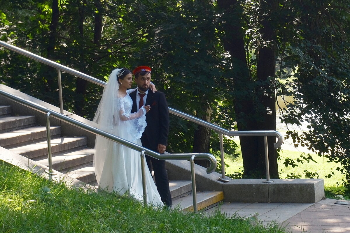 Попал мужик... Взгрустнул. - Лютый Дровосек Попал мужик... Взгрустнул. - Лютый Дровосек