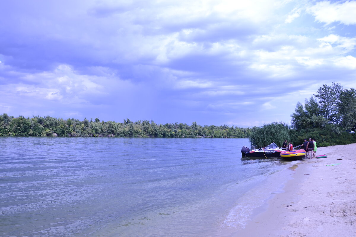 Дон. - Виктор 